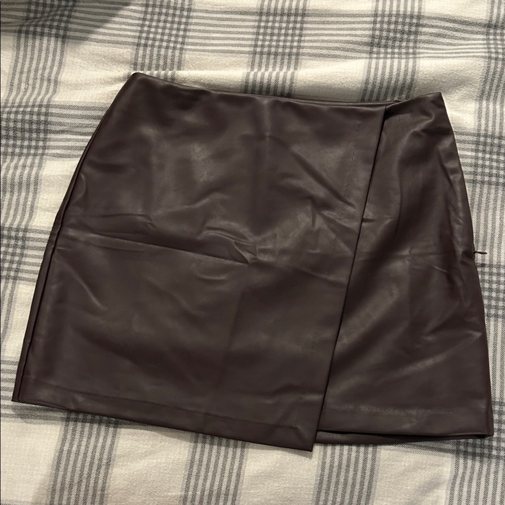 Elegant Brown Faux Leather Skirt